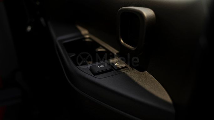 Новый Toyota Land Cruiser 300 Series, 3.3 л, 2025 в Дубае от Milele Черный цвет. Other | AUTO.AE