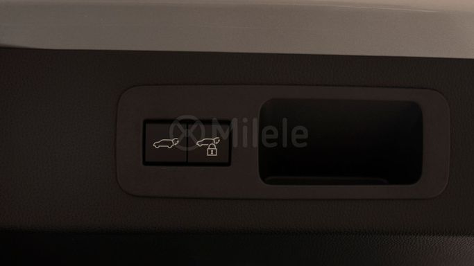 Новый Toyota Land Cruiser 300 Series, 3.3 л, 2025 в Дубае от Milele Серебристый цвет. Other | AUTO.AE