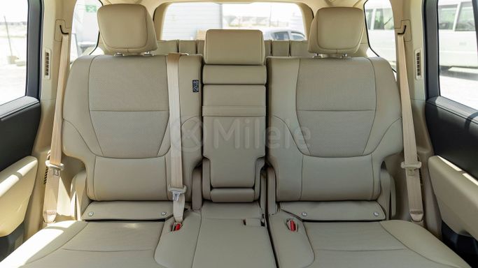Новый Toyota Land Cruiser 300 Series, 3.3 л, 2025 в Дубае от Milele Белый цвет. Other | AUTO.AE