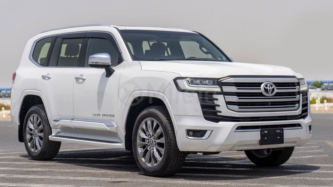 Новый Toyota Land Cruiser 300 Series, 3.4 л, 2024 в Дубае от Milele Белый цвет. Other | AUTO.AE