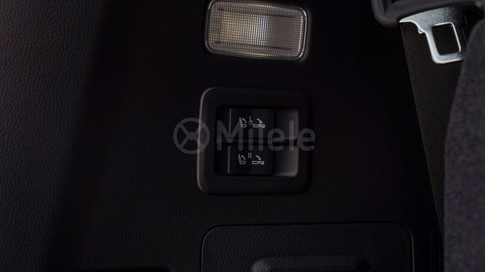 Новый Toyota Land Cruiser 300 Series, 3.4 л, 2024 в Дубае от Milele Белый цвет. Other | AUTO.AE