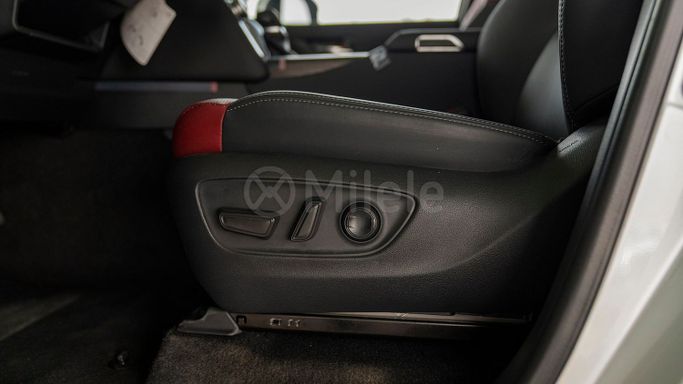 Новый Toyota Land Cruiser 300 Series, 3.4 л, 2024 в Дубае от Milele Белый цвет. Other | AUTO.AE