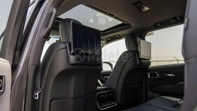 Новый Toyota Land Cruiser 300 Series, 3.3 л, 2025 в Дубае от Milele Серый цвет. Other | AUTO.AE