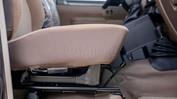 Новый Toyota Land Cruiser 70 Series Рестайлинг 2, 2.8 л, 2024 в Дубае от Milele Серый цвет. Other | AUTO.AE