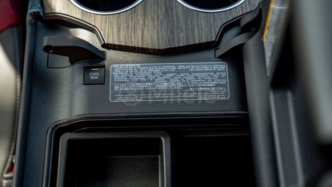 Новый Toyota Land Cruiser 300 Series, 3.4 л, 2025 в Дубае от Milele Черный цвет. Other | AUTO.AE