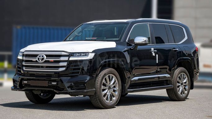 Новый Toyota Land Cruiser 300 Series, 3.4 л, 2025 в Дубае от Milele Черный цвет. Other | AUTO.AE