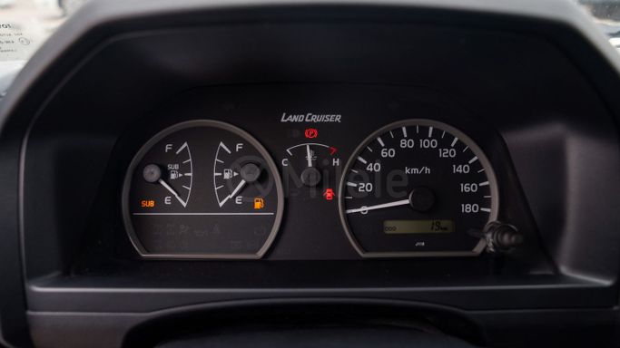 Новый Toyota Land Cruiser 70 Series Рестайлинг 2, 4.5 л, 2024 в Дубае от Milele Белый цвет. Other | AUTO.AE