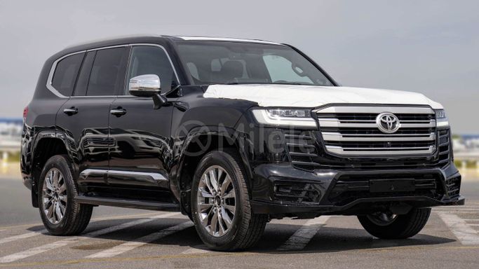 Новый Toyota Land Cruiser 300 Series, 3.4 л, 2025 в Дубае от Milele Черный цвет. Other | AUTO.AE