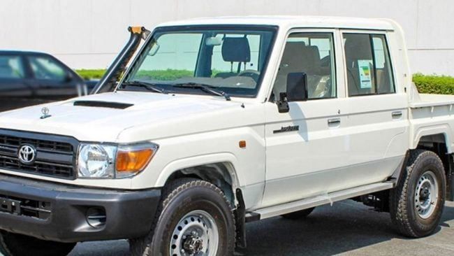 Новый Toyota Land Cruiser 70 Series Рестайлинг 1, 4.5 л, 2022 в Дубае от Falcons GT Motors FZCO Белый цвет. GCC | AUTO.AE