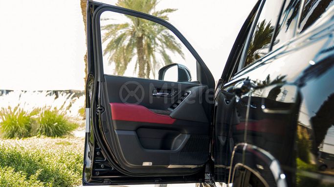 Новый Toyota Land Cruiser 300 Series, 3.4 л, 2025 в Дубае от Milele Черный цвет. Other | AUTO.AE