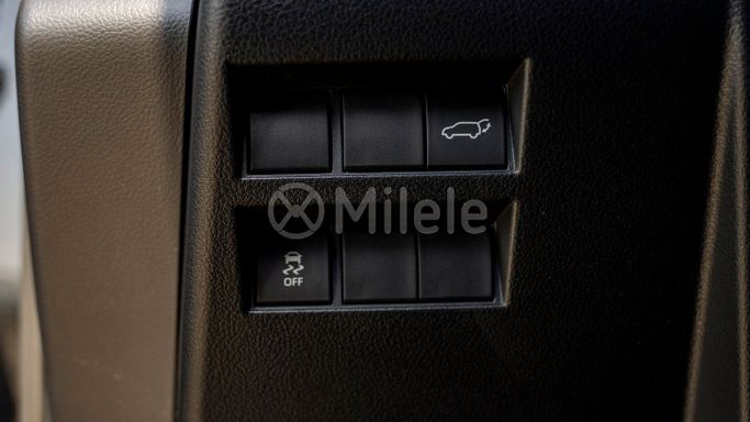 Новый Toyota Land Cruiser 300 Series, 3.4 л, 2025 в Дубае от Milele Черный цвет. Other | AUTO.AE
