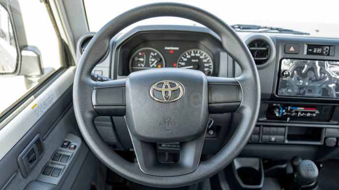 Новый Toyota Land Cruiser 70 Series Рестайлинг 2, 4.5 л, 2025 в Дубае от Milele Белый цвет. Other | AUTO.AE