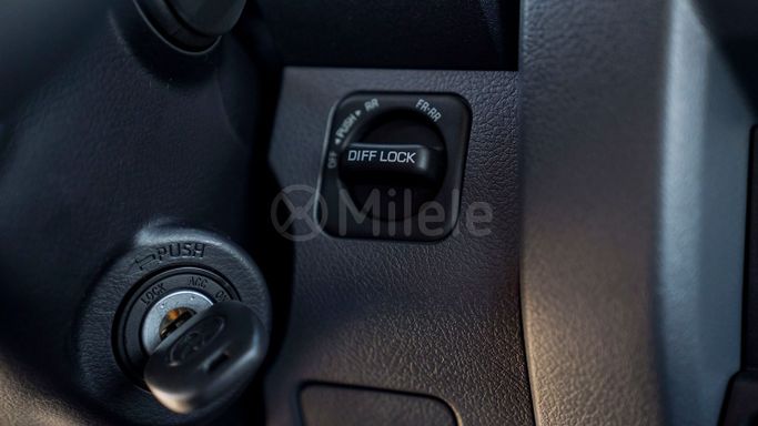 Новый Toyota Land Cruiser 70 Series Рестайлинг 2, 2.8 л, 2024 в Дубае от Milele Белый цвет. Other | AUTO.AE