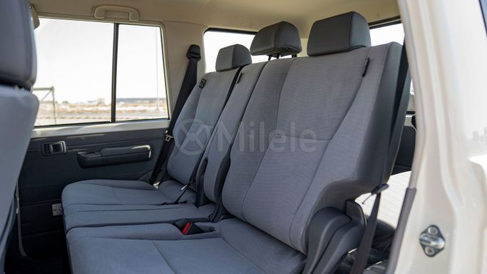 Новый Toyota Land Cruiser 70 Series Рестайлинг 2, 2.8 л, 2024 в Дубае от Milele Белый цвет. Other | AUTO.AE