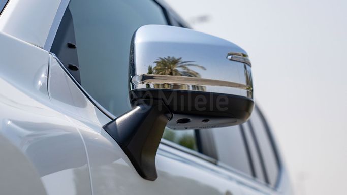 Новый Toyota Land Cruiser 300 Series, 3.4 л, 2024 в Дубае от Milele Белый цвет. Other | AUTO.AE