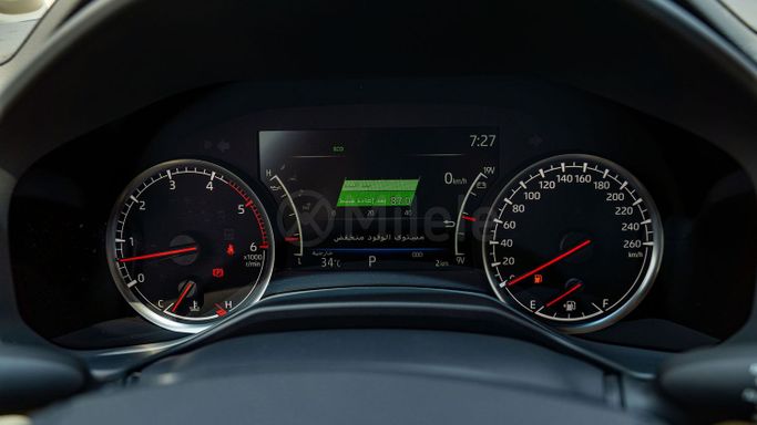 Новый Toyota Land Cruiser 300 Series, 3.3 л, 2024 в Дубае от Milele Серебристый цвет. Other | AUTO.AE