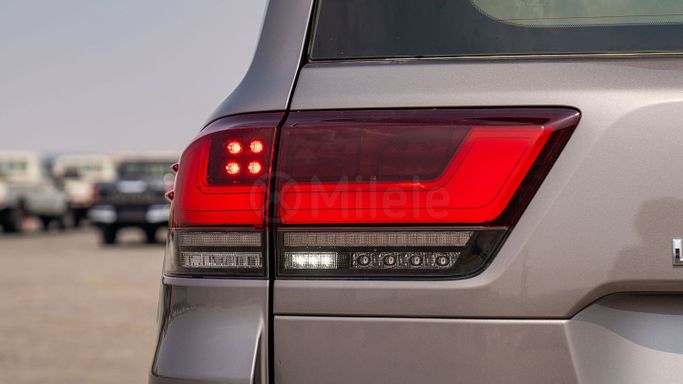 Новый Toyota Land Cruiser 300 Series, 3.3 л, 2024 в Дубае от Milele Бронзовый цвет. Other | AUTO.AE