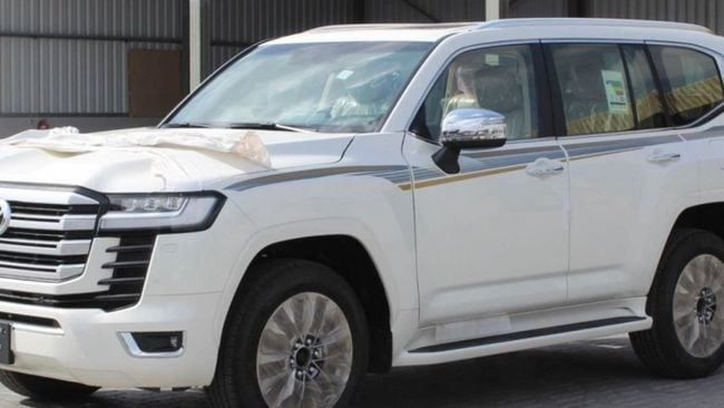 Новый Toyota Land Cruiser 300 Series, 3.3 л, 2022 в Дубае от Falcons GT Motors FZCO Белый цвет. Other | AUTO.AE