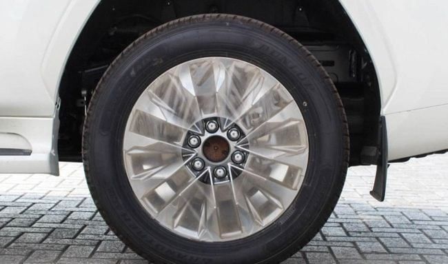 Новый Toyota Land Cruiser 300 Series, 3.3 л, 2022 в Дубае от Falcons GT Motors FZCO Белый цвет. Other | AUTO.AE