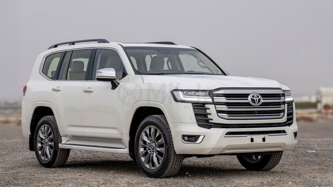Новый Toyota Land Cruiser 300 Series, 3.3 л, 2024 в Дубае от Milele Белый цвет. Other | AUTO.AE