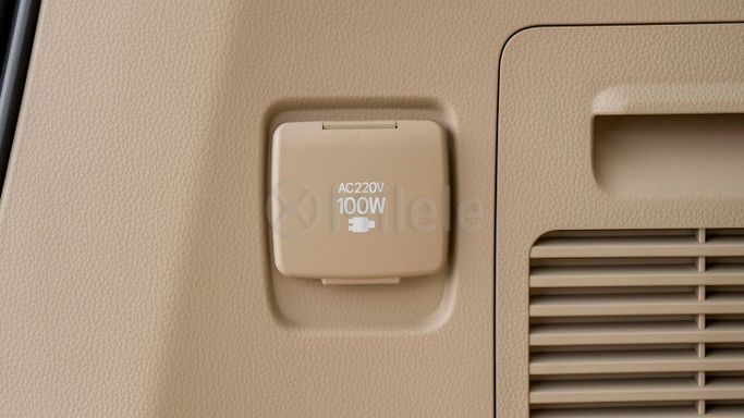 Новый Toyota Land Cruiser 300 Series, 3.3 л, 2024 в Дубае от Milele Белый цвет. Other | AUTO.AE