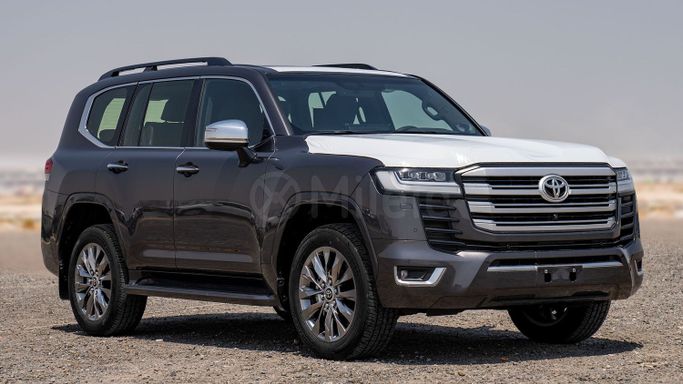 Новый Toyota Land Cruiser 300 Series, 3.3 л, 2024 в Дубае от Milele Серый цвет. Other | AUTO.AE