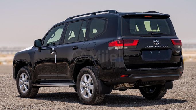 Новый Toyota Land Cruiser 300 Series, 4.0 л, 2024 в Дубае от Milele Черный цвет. Other | AUTO.AE
