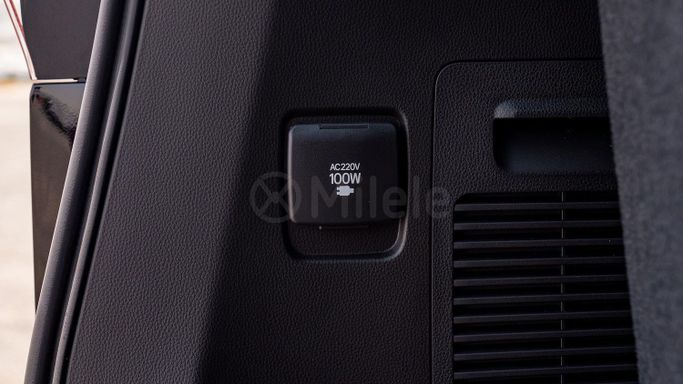 Новый Toyota Land Cruiser 300 Series, 4.0 л, 2024 в Дубае от Milele Черный цвет. Other | AUTO.AE