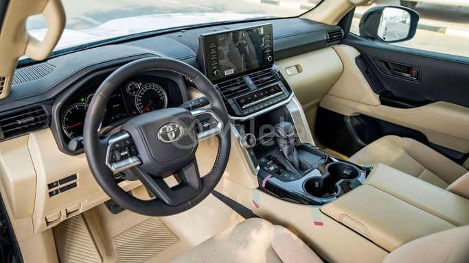 Новый Toyota Land Cruiser 300 Series, 3.4 л, 2024 в Дубае от Milele Черный цвет. Other | AUTO.AE