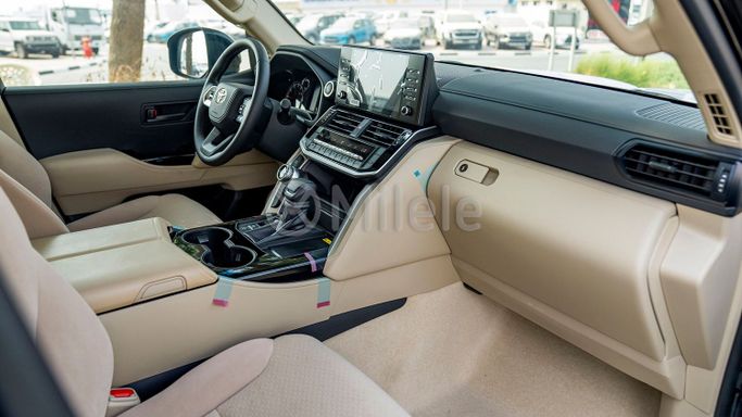 Новый Toyota Land Cruiser 300 Series, 3.4 л, 2024 в Дубае от Milele Черный цвет. Other | AUTO.AE