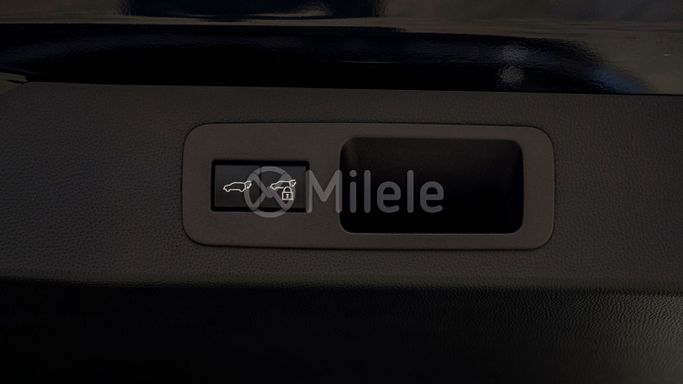 Новый Toyota Land Cruiser 300 Series, 3.4 л, 2024 в Дубае от Milele Черный цвет. Other | AUTO.AE