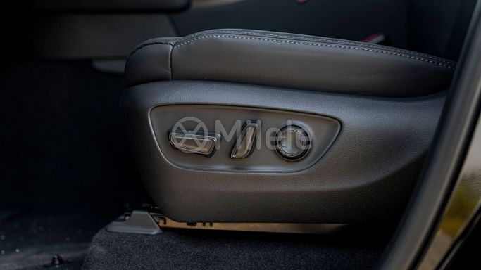 Новый Toyota Land Cruiser 300 Series, 3.4 л, 2024 в Дубае от Milele Черный цвет. Other | AUTO.AE