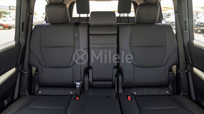 Новый Toyota Land Cruiser 300 Series, 3.4 л, 2024 в Дубае от Milele Черный цвет. Other | AUTO.AE