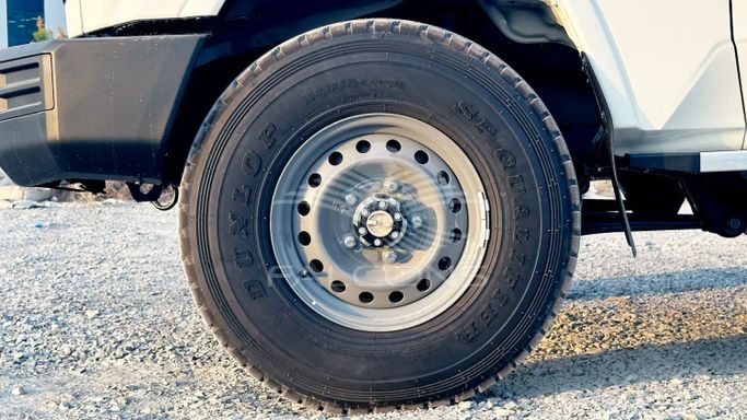 Новый Toyota Land Cruiser 70 Series Рестайлинг 2, 4.5 л, 2025 в Дубае от Falcons GT Motors FZCO Белый цвет. Other | AUTO.AE