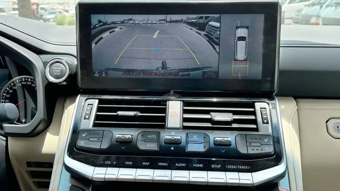 Новый Toyota Land Cruiser 300 Series, 3.4 л, 2024 в Дубае от Falcons GT Motors FZCO Белый цвет. Other | AUTO.AE