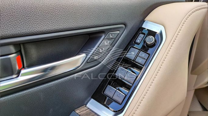 Новый Toyota Land Cruiser 300 Series, 3.4 л, 2024 в Дубае от Falcons GT Motors FZCO Черный цвет. Other | AUTO.AE