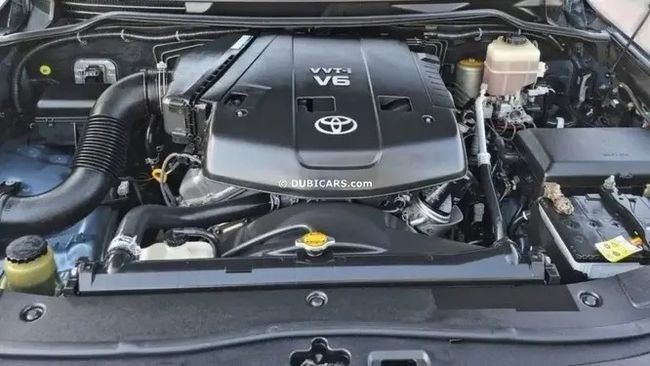 Used Toyota Land Cruiser 200 Series, 4.0 l, 2011 in Dubai by Gulf Motors, Blue color. GCC Specs | AUTO.AE