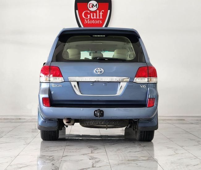 Used Toyota Land Cruiser 200 Series, 4.0 l, 2011 in Dubai by Gulf Motors, Blue color. GCC Specs | AUTO.AE