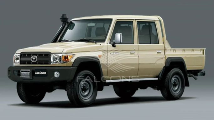 Новый Toyota Land Cruiser 70 Series Рестайлинг 2, 4.0 л, 2023 в Дубае от Falcons GT Motors FZCO Бежевый цвет. Other | AUTO.AE