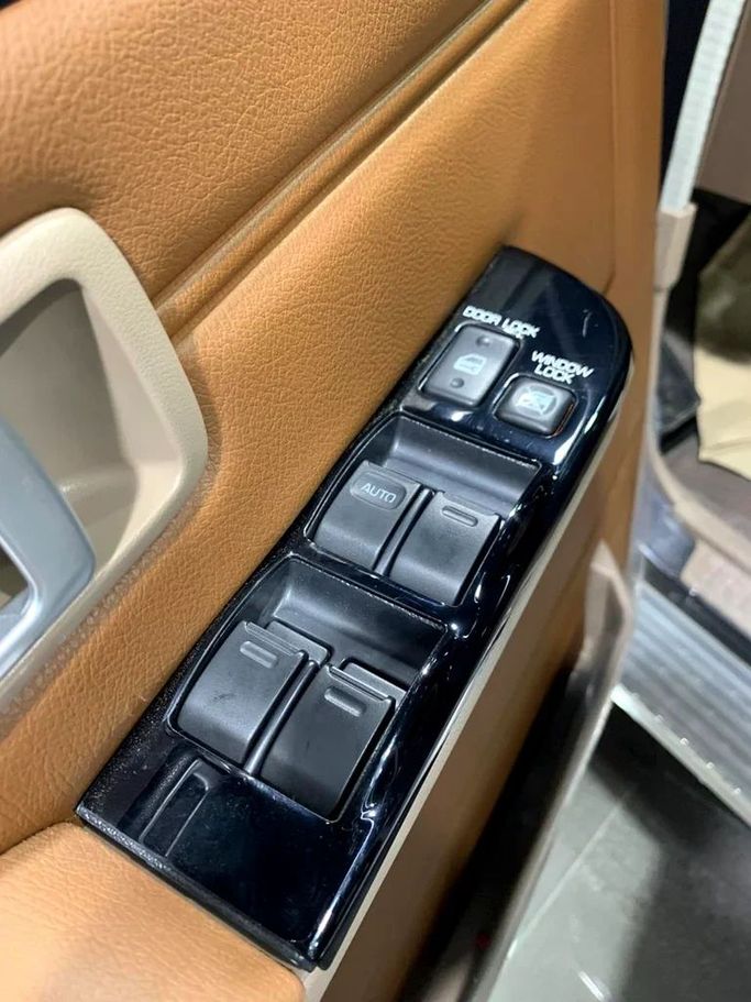 Новый Toyota Land Cruiser 70 Series Рестайлинг 2, 2.8 л, 2025 в Дубае от BANIYAS CARS SHOWROOM Черный цвет. GCC | AUTO.AE