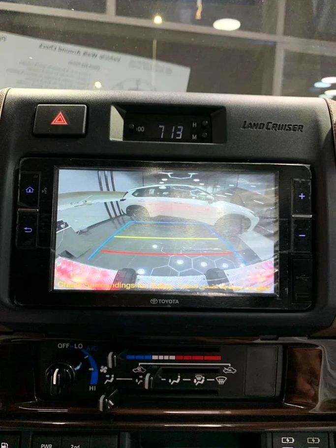 Новый Toyota Land Cruiser 70 Series Рестайлинг 2, 2.8 л, 2025 в Дубае от BANIYAS CARS SHOWROOM Бежевый цвет. GCC | AUTO.AE