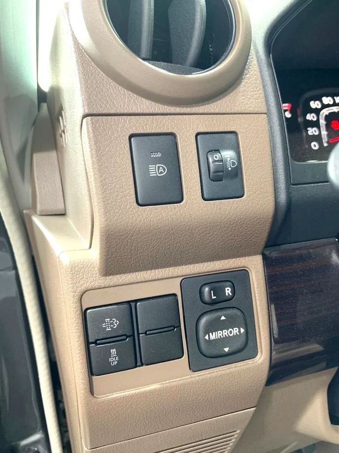 Новый Toyota Land Cruiser 70 Series Рестайлинг 2, 4.2 л, 2025 в Дубае от BANIYAS CARS SHOWROOM Черный цвет. GCC | AUTO.AE