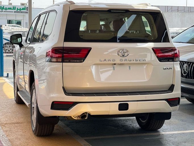 Новый Toyota Land Cruiser 300 Series, 4.0 л, 2024 в Дубае от My Way Motors Белый цвет. GCC | AUTO.AE