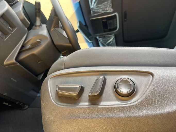 Новый Toyota Land Cruiser 300 Series, 4.0 л, 2023 в Дубае от My Way Motors Белый цвет. Европейская | AUTO.AE