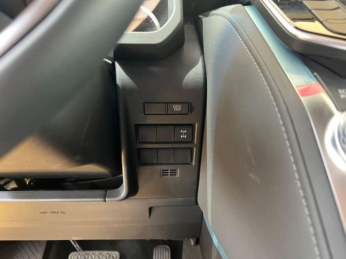 Новый Toyota Land Cruiser 300 Series, 4.0 л, 2023 в Дубае от My Way Motors Белый цвет. Европейская | AUTO.AE