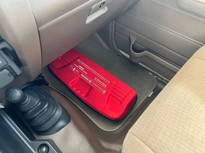 Новый Toyota Land Cruiser 70 Series Рестайлинг 2, 4.0 л, 2025 в Дубае от My Way Motors Белый цвет. GCC | AUTO.AE