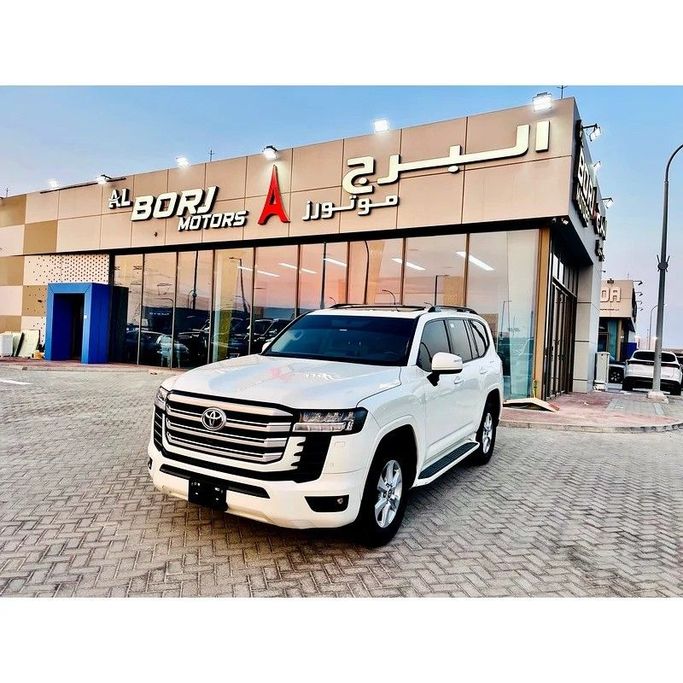 Used Toyota Land Cruiser 300 Series, 3.4 l, 2024 in Dubai by Al Borj Motors, White color. GCC Specs | AUTO.AE