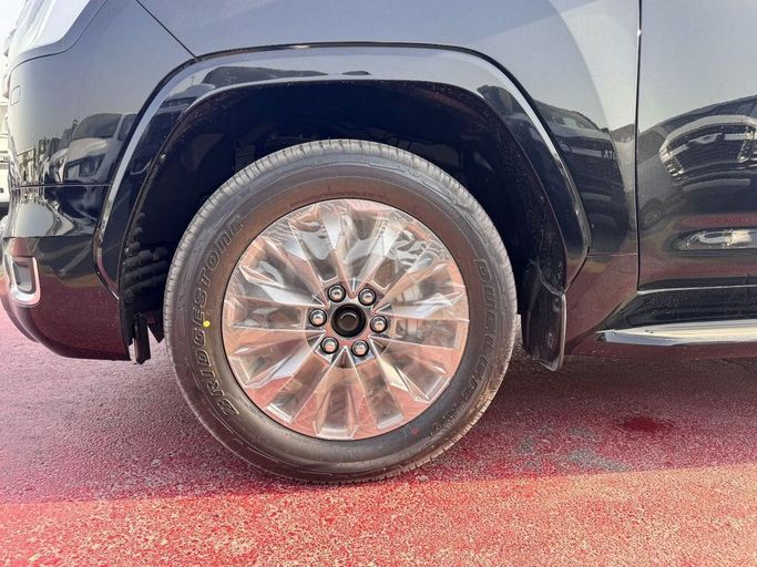 Новый Toyota Land Cruiser 300 Series, 3.3 л, 2025 в Дубае от Allied Motors Черный цвет. Other | AUTO.AE