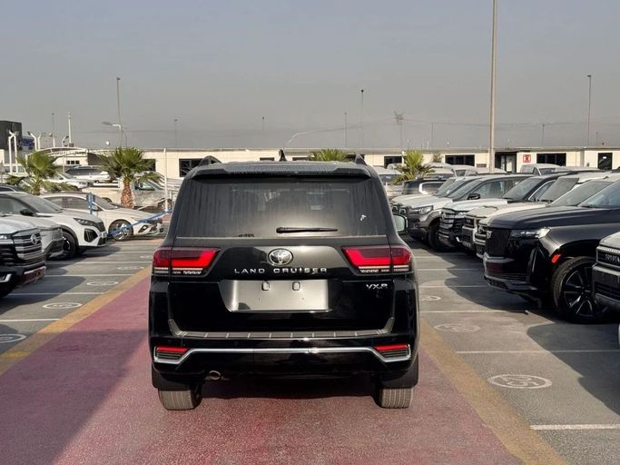 Новый Toyota Land Cruiser 300 Series, 3.3 л, 2025 в Дубае от Allied Motors Черный цвет. Other | AUTO.AE