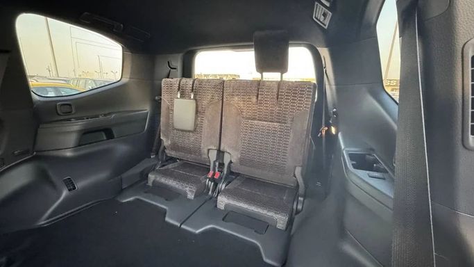 Новый Toyota Land Cruiser 300 Series, 3.3 л, 2025 в Дубае от Allied Motors Белый цвет. Other | AUTO.AE